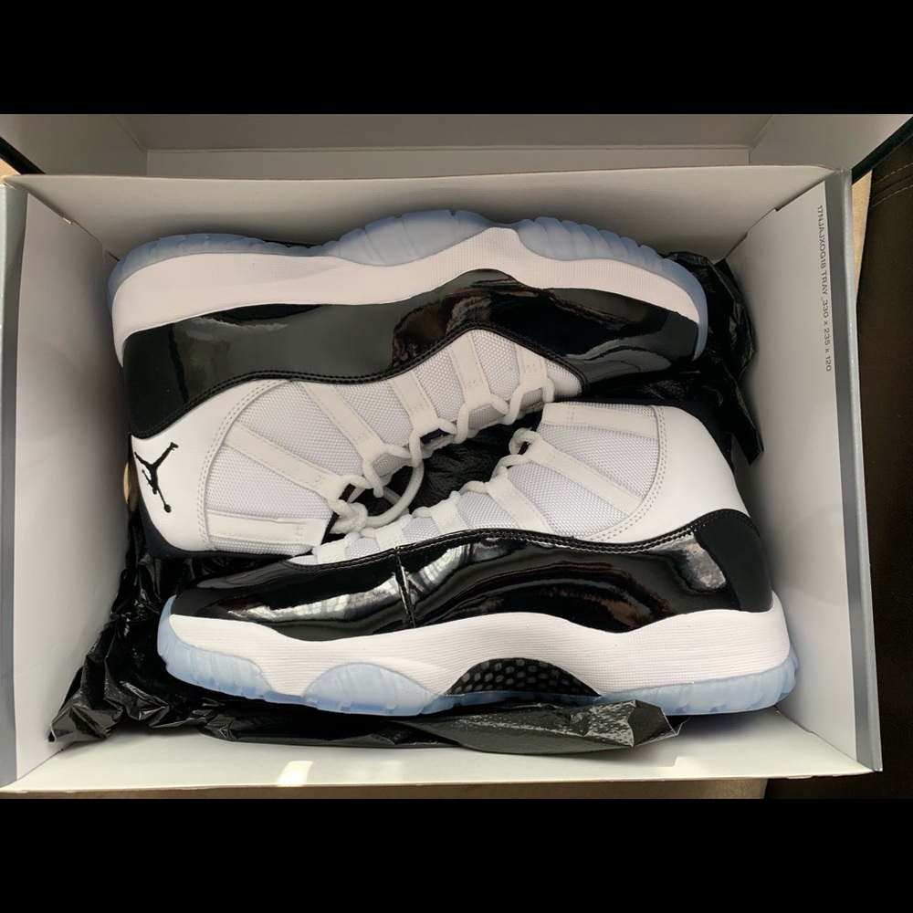 Brand new Jordan’s 11 Concords